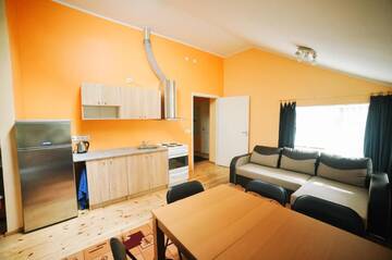 Фото номера Семейный номер с видом на сад Гостевой дом Guest House Rannaliiv г. Вызу 2
