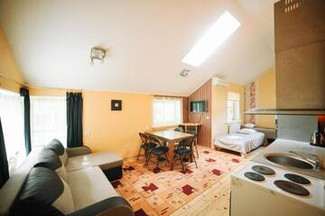 Фото номера Семейный номер с видом на сад Гостевой дом Guest House Rannaliiv г. Вызу 7